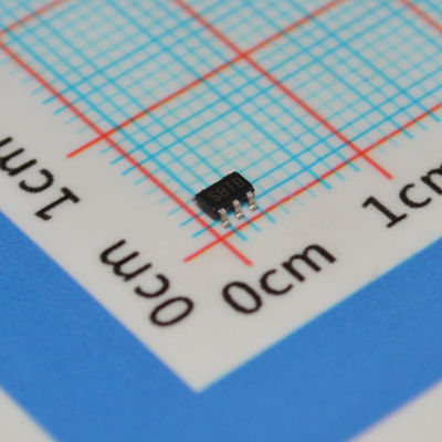 LM3671MF-ADJ 1MHz Adjustable Buck Converter 2.7-5.5V Input 600mA Output SOT-23-5 90% Efficiency -40°C to +85°C