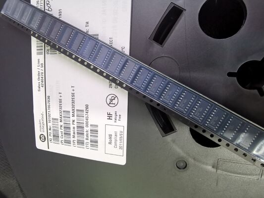 MAX3232ESE+T 3.0V to 5.5V RS-232 Transceiver 2 Drivers/2 Receivers ±15kV ESD Protection Low Power 250kbps Data Rate For Battery-Powered and Industrial Systems