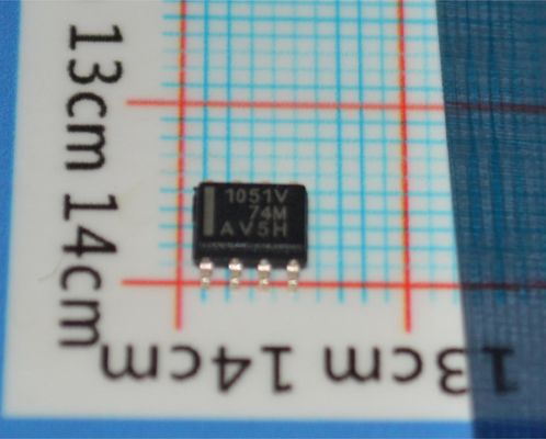TCAN1051VDQ1 5V CAN FD Transceiver 5Mbps Flexible Data Rate ±58V Fault Protection 1.8V-5V Logic I/O SOIC-8 -40°C to +125°C AEC-Q100 Grade 1