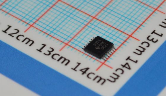 TLC374CPWR Quad CMOS Comparator 2μs Response 2.7-16V Supply 1mV Offset Push-Pull Output TSSOP-14 -40°C to +125°C Industrial-Grade