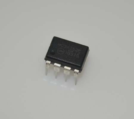 MC34152PG Dual MOSFET Driver 1.5A Peak Current 12V-18V Supply 50ns Rise/Fall DIP-8 -40°C to +85°C