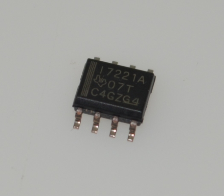 ISO7221ADR Digital Isolator 1-Channel 150Mbps High-Speed 3kVrms Isolation 3.1ns Delay 2.7-5.5V Wide Voltage -40°C to +125°C SOIC-8 Package