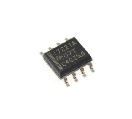 ISO7221ADR Digital Isolator 1-Channel 150Mbps High-Speed 3kVrms Isolation 3.1ns Delay 2.7-5.5V Wide Voltage -40°C to +125°C SOIC-8 Package
