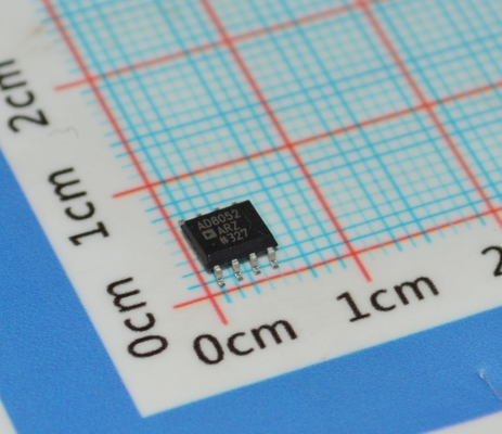 AD8052AR High-Speed 300MHz Op Amp Low Noise 4.5nV/√Hz 5V Operation Rail-to-Rail Output Low Distortion and 160mA Output Drive for Video/ADC Buffers