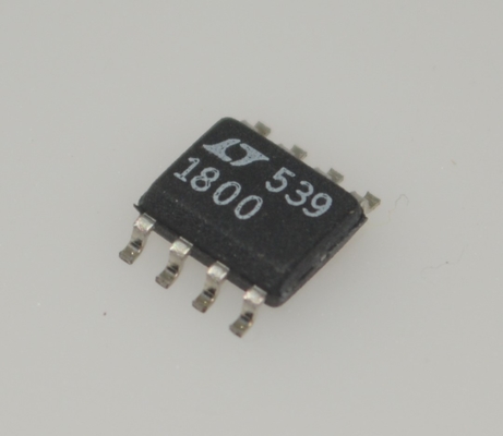 LT1800CS8 High-Speed 100MHz Op Amp 400V/µs Slew Rate Low 3.5mV Offset Rail-to-Rail Output 5V to ±5V Supply 7nA IB Space-Saving SOIC-8 for Filters/ADC Drivers