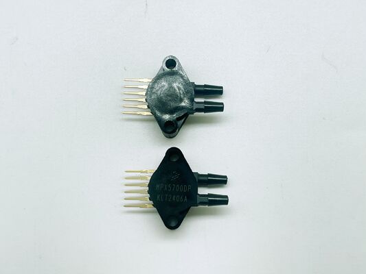 MPX5700DP differential pressure sensor 0 to 700kPa range 2.5% accuracy 4.7V output temp compensated analog out reliable for industrial